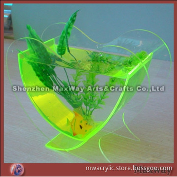 Exquisite Heart Shaped Acrylic Fish Tank/Jar/Bowl